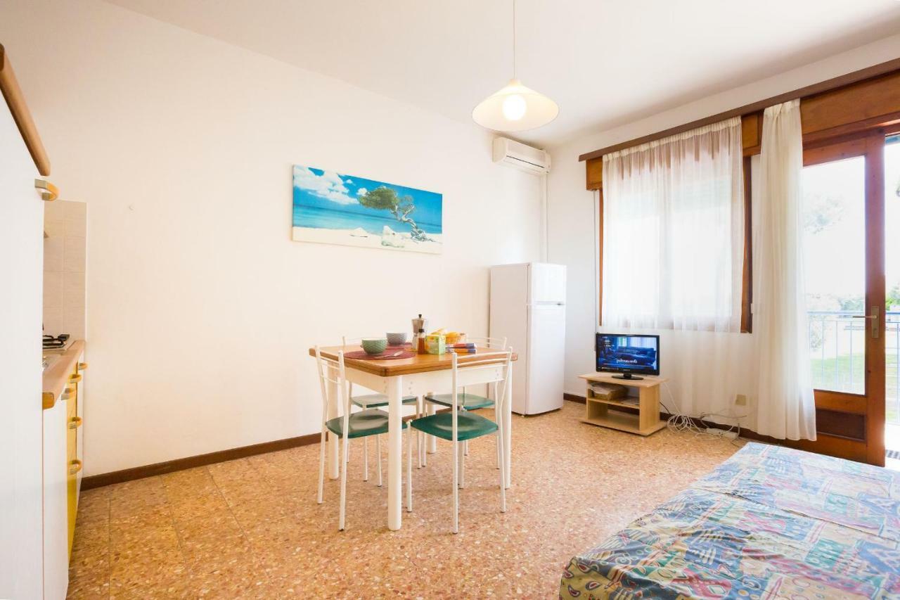 Residence Cristallo Caorle Buitenkant foto